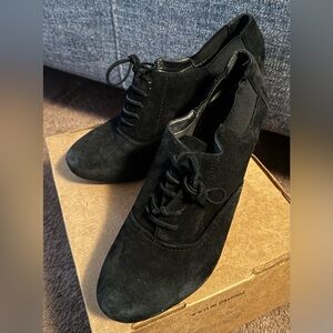 Elegant Black Women's Shoes